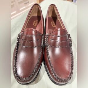 G.H. Bass Whitney Loafer Weejuns